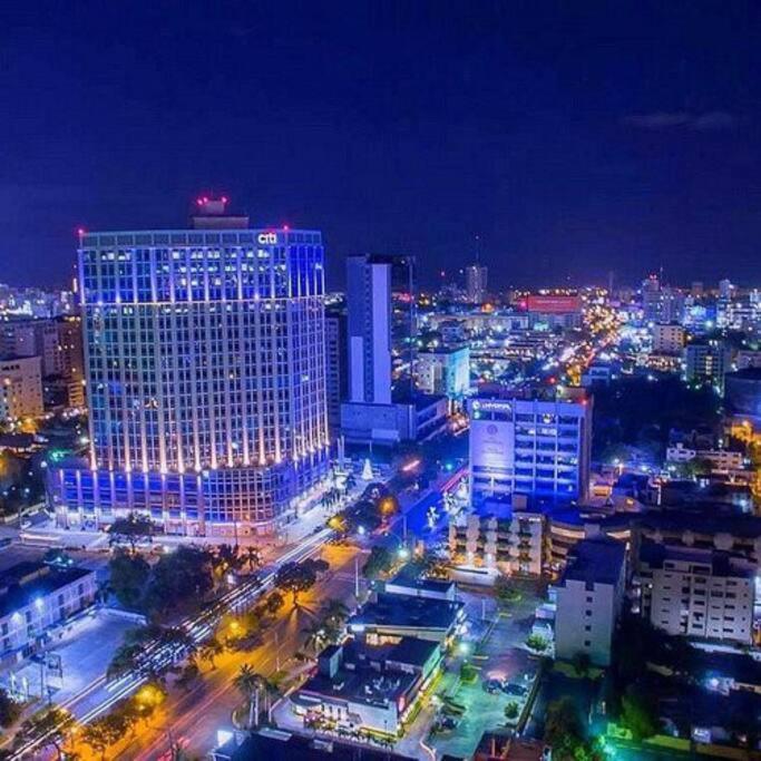 Dom. Rep. Exclusive 2 Bed Apt. Evaristo Morales Санто-Доминго Экстерьер фото
