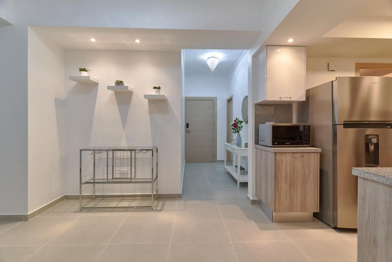 Dom. Rep. Exclusive 2 Bed Apt. Evaristo Morales Санто-Доминго Экстерьер фото