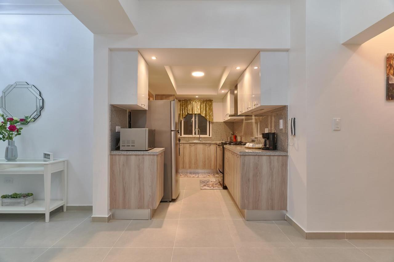 Dom. Rep. Exclusive 2 Bed Apt. Evaristo Morales Санто-Доминго Экстерьер фото