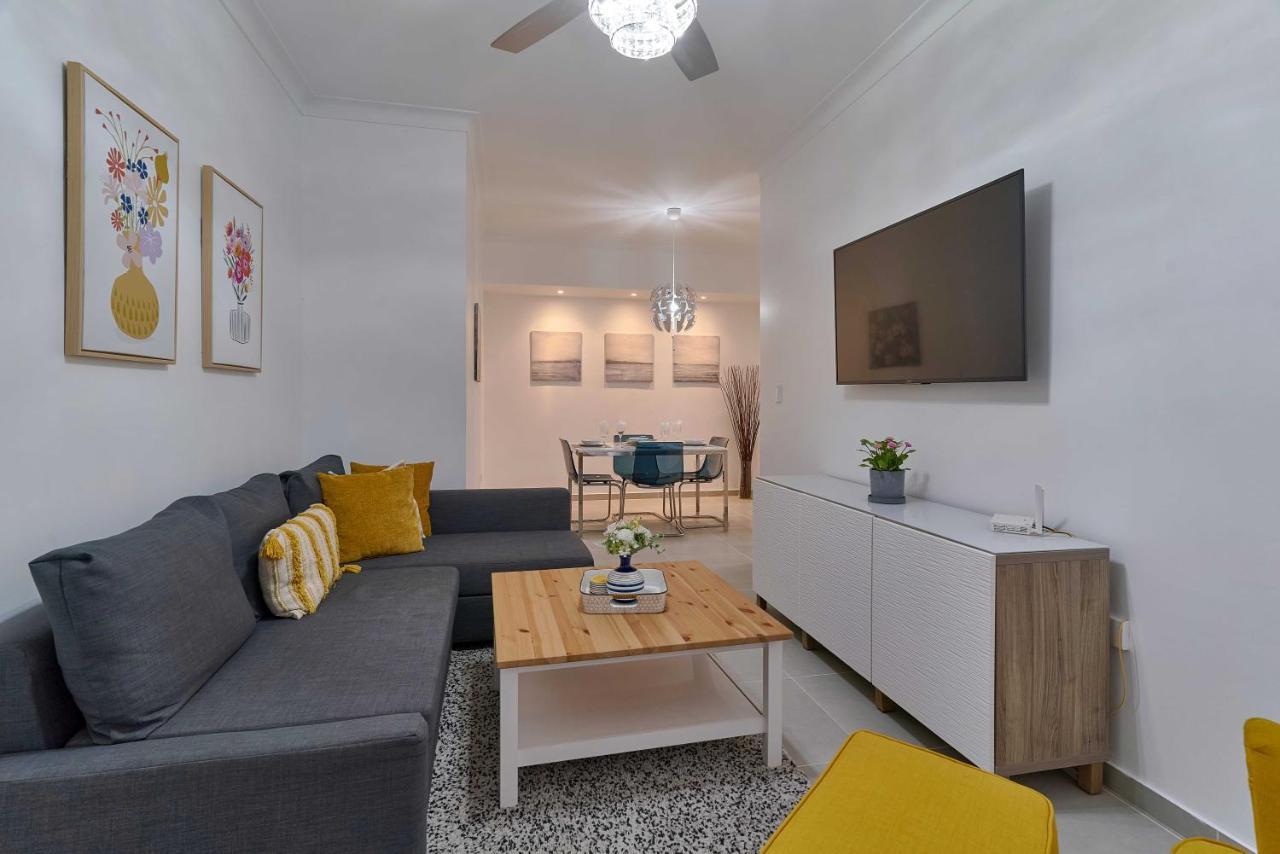 Dom. Rep. Exclusive 2 Bed Apt. Evaristo Morales Санто-Доминго Экстерьер фото