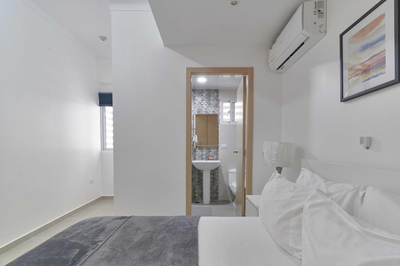 Dom. Rep. Exclusive 2 Bed Apt. Evaristo Morales Санто-Доминго Экстерьер фото