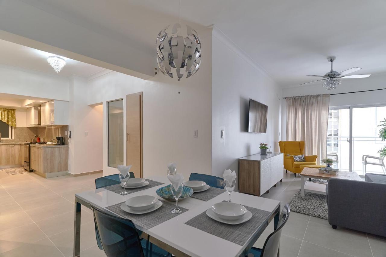 Dom. Rep. Exclusive 2 Bed Apt. Evaristo Morales Санто-Доминго Экстерьер фото