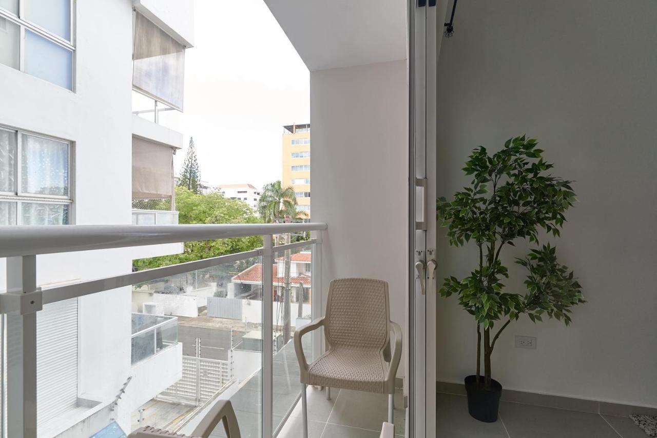 Dom. Rep. Exclusive 2 Bed Apt. Evaristo Morales Санто-Доминго Экстерьер фото