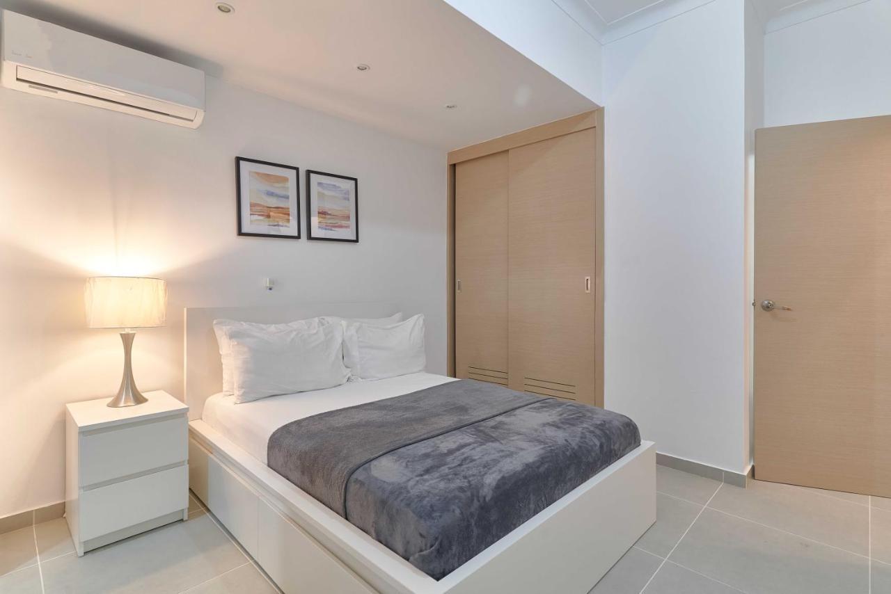 Dom. Rep. Exclusive 2 Bed Apt. Evaristo Morales Санто-Доминго Экстерьер фото